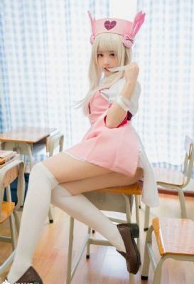 后进极品美女白嫩翘臀_DVD在线观看视频